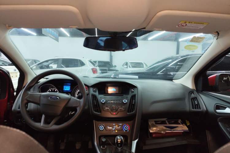 Used Ford Focus 2015 Hatchback 1.6L Manual Comfort Edition