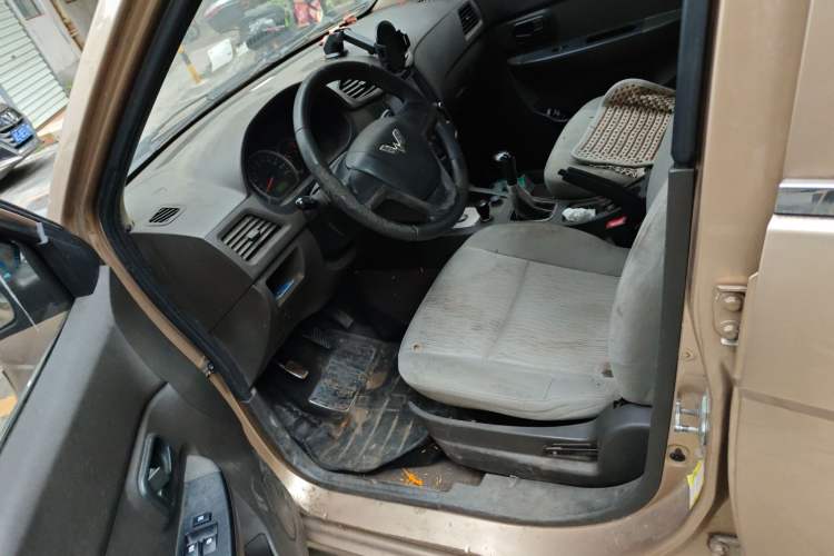 Used Wuling Hongguang 2014 1.5L Base Version