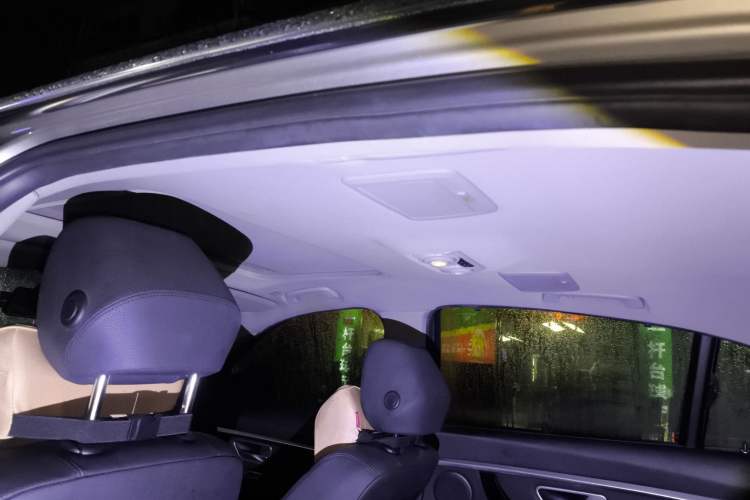 Used BMW 3 Series 2016 320Li Ambition Model
