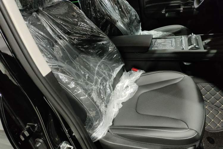 Used Tank 300 New Energy 2025 Hi4-T