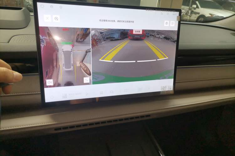 Used Geely Galaxy 8 2025 130km EM-P Starship Edition Audio And AC Panel