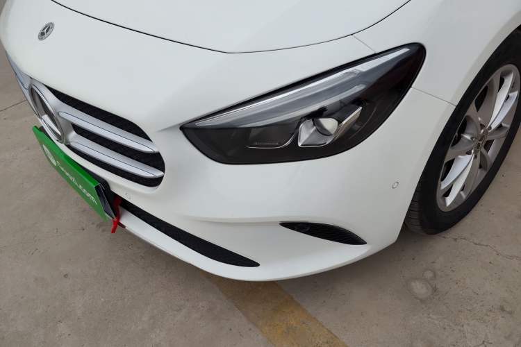 Used Mercedes-Benz B-Class 2022 B 200 Fashion Model Left Front Headlight