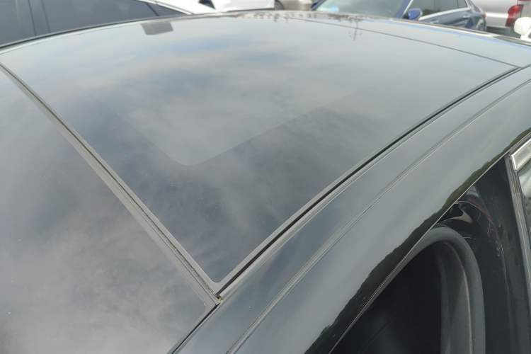 Used Mercedes-Benz E-Class 2019 Restyled E 300 L Sporty and Stylish Edition Roof