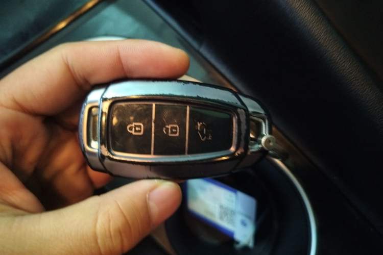 Used Hyundai Elantra 2021 1.5L CVT GLX Elite Edition Vehicle Key