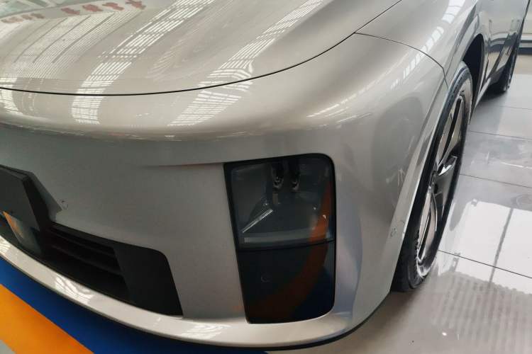 Used Li Auto i6 2025 Model Two-Wheel-Drive Standard Type Left Front Headlight