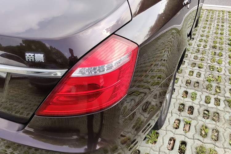 Used Geely Auto Emgrand 2017 Sedan Million Edition 1.5L Manual - Upward Version