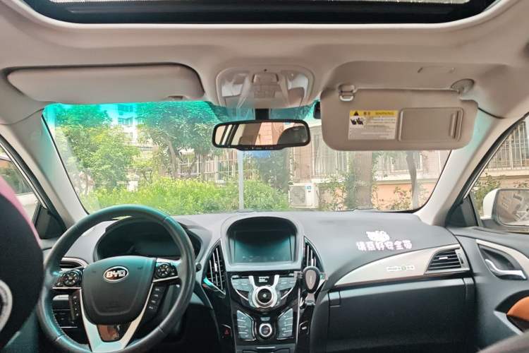 Used BYD Qin New Energy 2015 1.5T Dual-Crown Flagship Edition