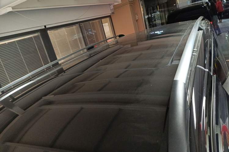 Used Mercedes-Benz V-Class 2021 V 260 Avantgarde Edition