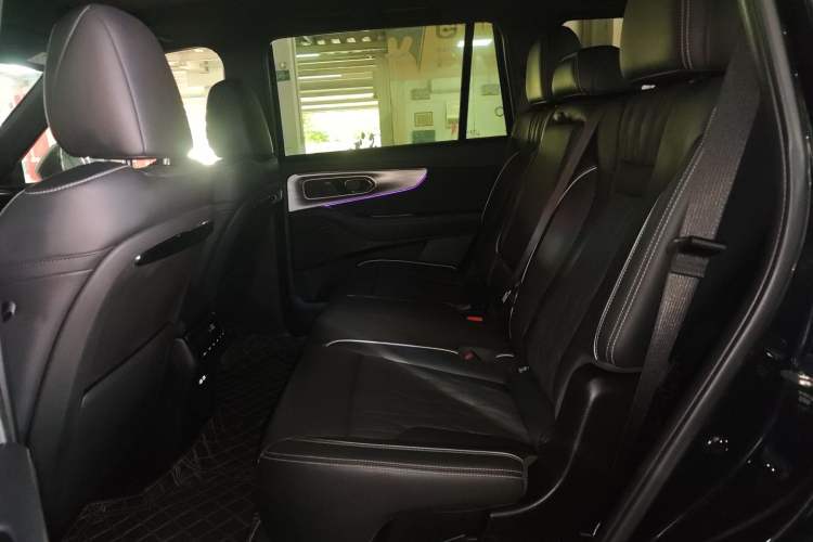 Used GAC Trumpchi GS8 2022 Dual-Engine Series 2.0TM Two-Wheel Drive Prestige Edition (7 Seats)