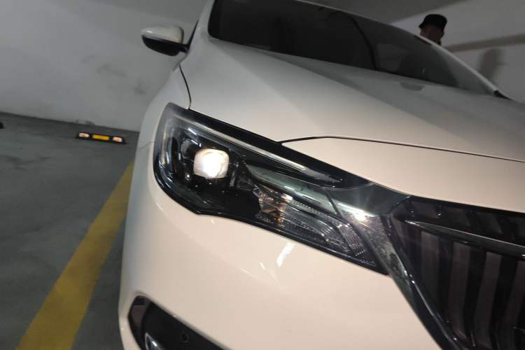 Used Buick GL6 2019 18T 6-Seater Connected Luxury Version China VI Standard
