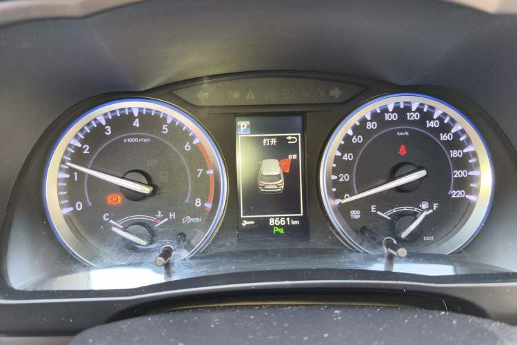 Used Toyota Highlander 2018 2.0T Four-Wheel Drive Luxury Edition 7 Seats China V Emission Standard
