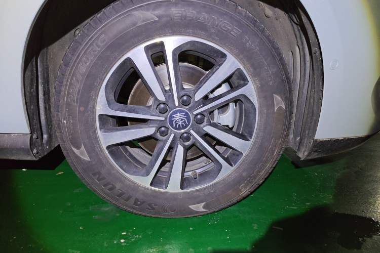 Used BYD Qin PLUS 2025 DM-i Smart Drive 120KM Superior Model