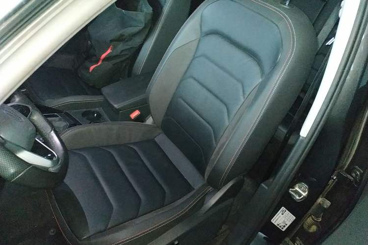 Used Volkswagen Tayron 2021 280TSI Two-Wheel Drive Luxury Smart Connectivity Version