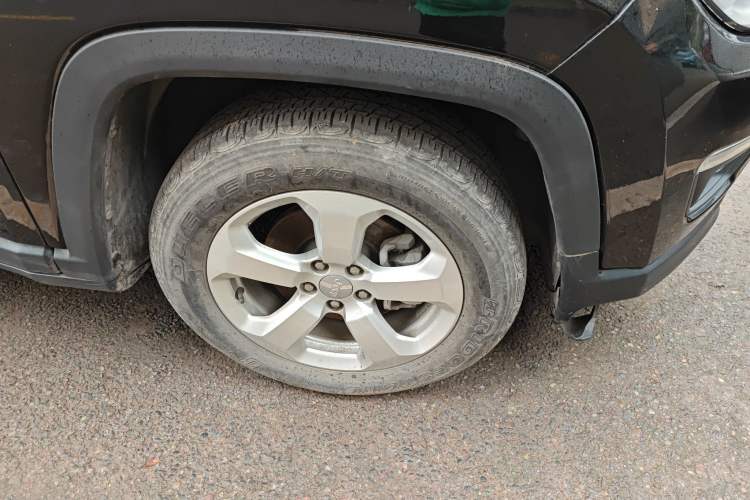 Used Jeep Compass 2020 220T Automatic Leading Edition
