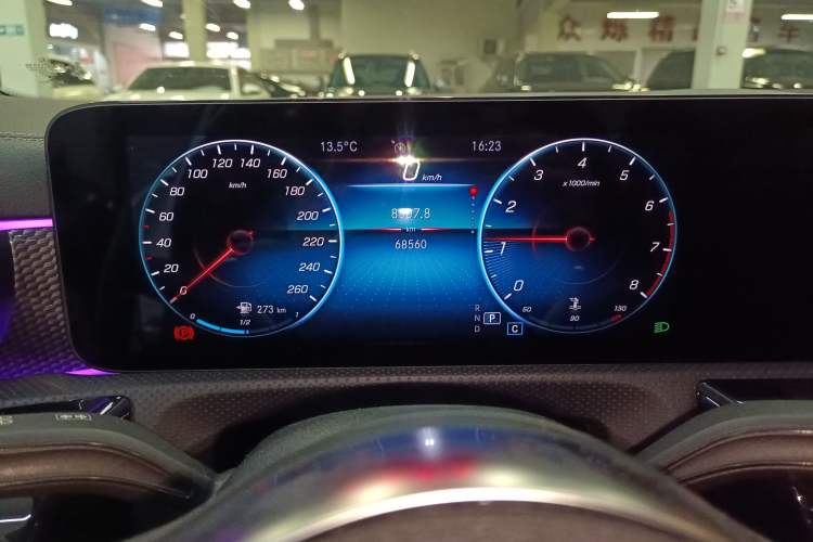 Used Mercedes-Benz A-Class 2021 A 200 L Sport Sedan Fashion Model
