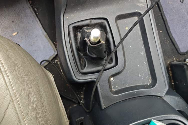 Used Foton MP-X E 2014 2.4L Wealth Express Comfort Version Basic Edition with 4G64