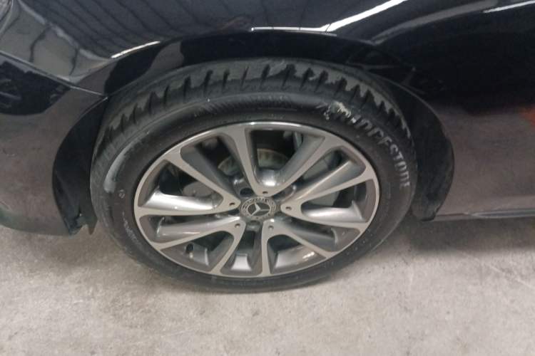 Used Mercedes-Benz E-Class 2018 Facelift E 300 L Luxury Edition
