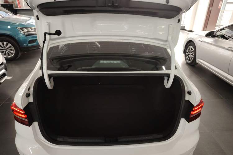 Used Volkswagen Lavida 2019 280TSI DSG Luxury Edition China VI Standard Trunk