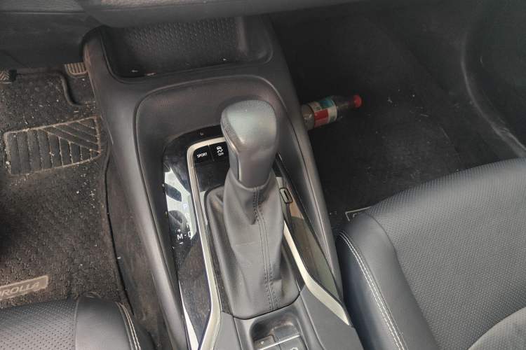 Used Toyota Corolla 2021 1.2T S-CVT Luxury Edition Gear Lever