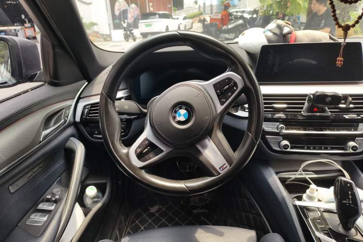 Used BMW 5 Series 2020 525i M Sport Package Steering Wheel