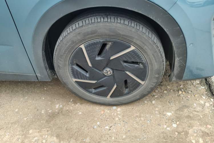 Used Venucia VX6 2023 520 Max
