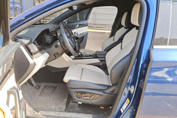 Used BYD Tang New Energy 2022 EV 635 km All-Wheel-Drive Flagship Model Left Front Seat