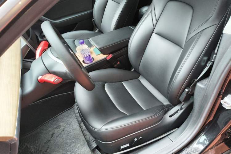 Used Tesla Model 3 2022 Rear-Wheel-Drive Version Left Front Seat