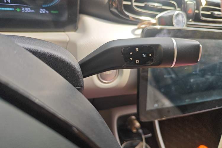 Used Leapmotor T03 2022 Crystal Edition Gear Lever