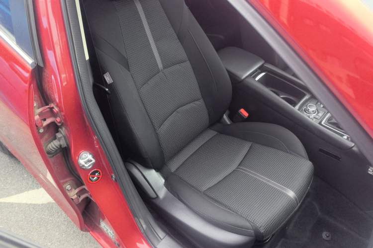 Used Mazda 3 Axela 2019 Cloud-Controlled Sedan 1.5L Automatic Luxury Model China VI Standard Right Front Seat