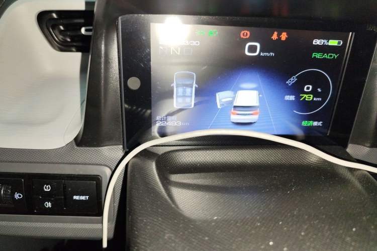 Used Wuling Hongguang MINIEV 2021 Macaron Fashion Model Lithium Iron Phosphate
