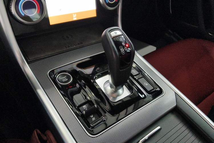 Used Jaguar XEL 2024 2.0T 250 PS R-DYNAMIC S Advanced Sport Edition
