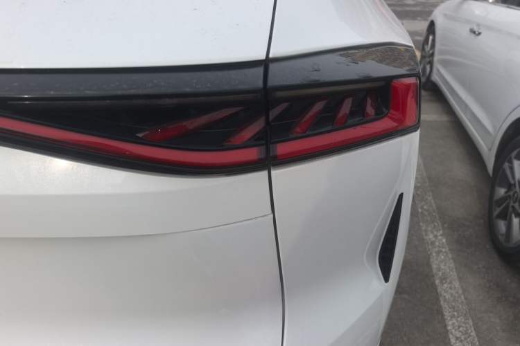 Used Changan UNI-Z 2025 1.5T Premium Edition
