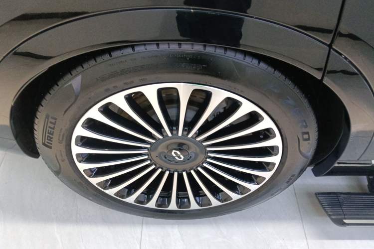 Used Hima AITO M9 2024 Range-Extended Max Edition 42 kWh 6-Seater Version
