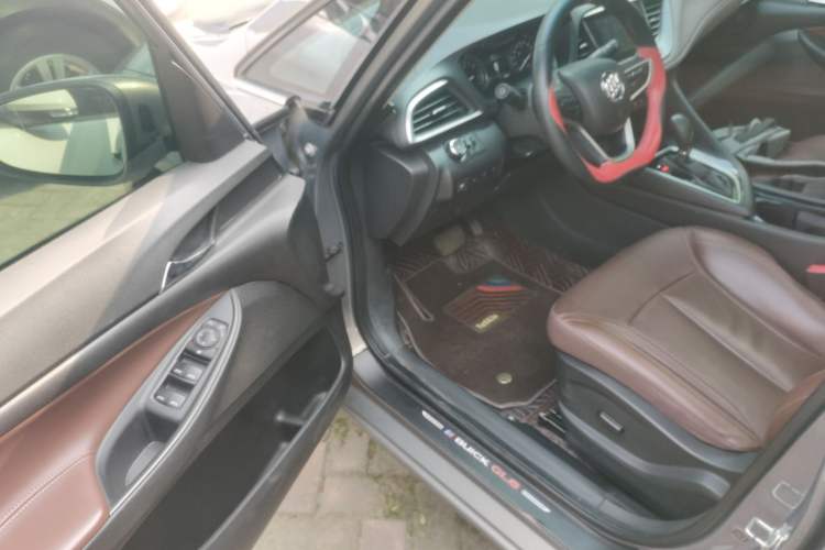 Used Buick GL6 2019 18T 6-Seater Connected Luxury Version China VI Standard