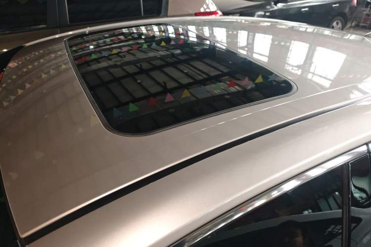 Used Toyota Camry 2021 2.0G Luxury Edition
