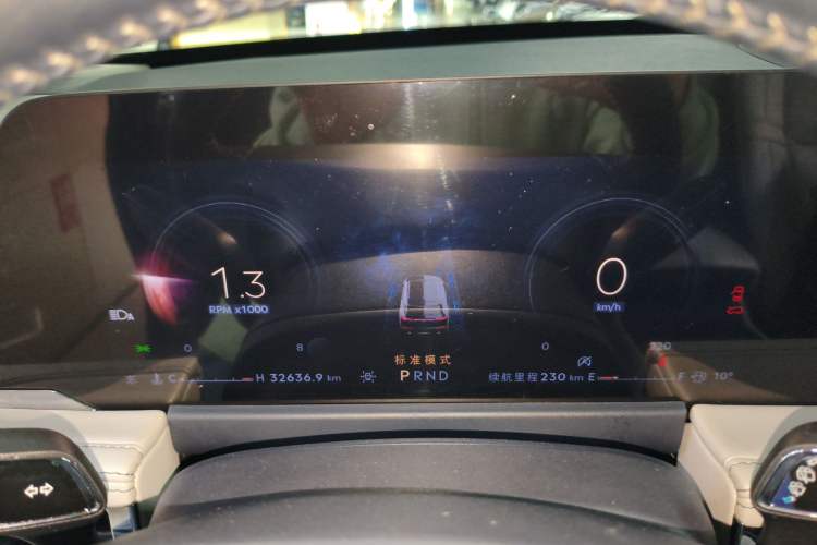 Used Lincoln Corsair 2023 2.0T Two-Wheel-Drive Luxury Edition Instrument Cluster