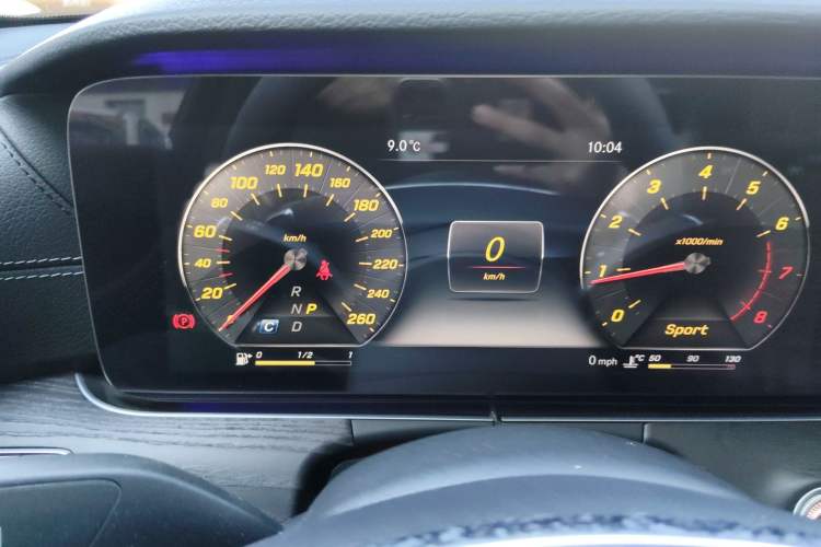 Used Mercedes-Benz E-Class 2016 E 300 L Sporty and Stylish Model