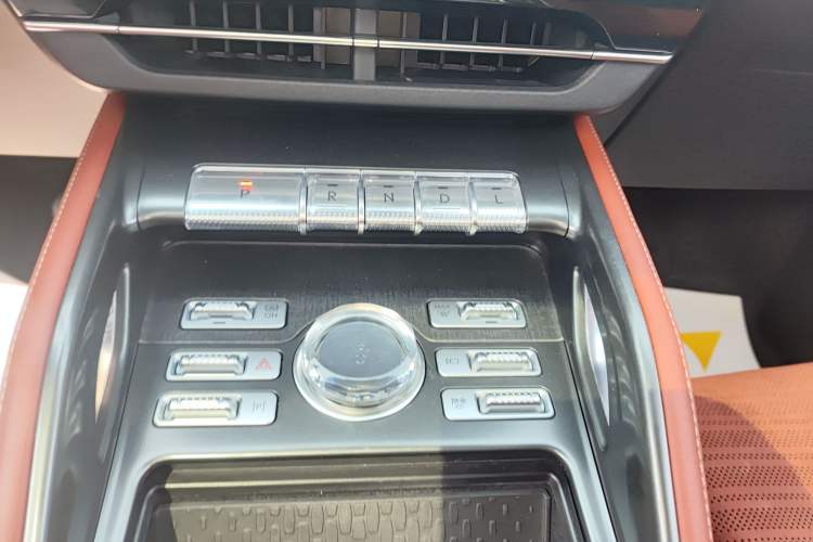 Used Lincoln Nautilus 2023 2.0T All-Wheel-Drive Zunrui Hybrid Version Gear Lever