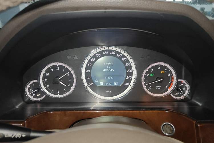 Used Mercedes-Benz E-Class 2011 E 260 L CGI Fashion Model