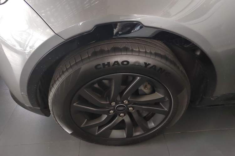 Used Land Rover Discovery 2021 360 PS R-Dynamic S Exterior 4