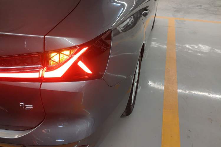 Used Roewe i5 2023 1.5L Manual Excellence Edition