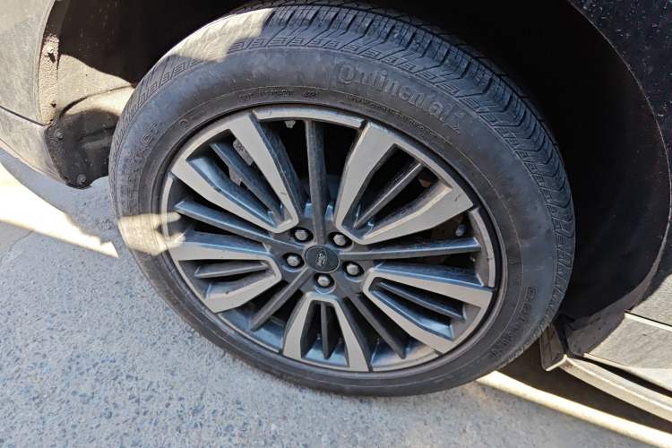 Used Ford Edge 2021 PLUS EcoBoost 245 Two-Wheel-Drive Titanium 7-Seater