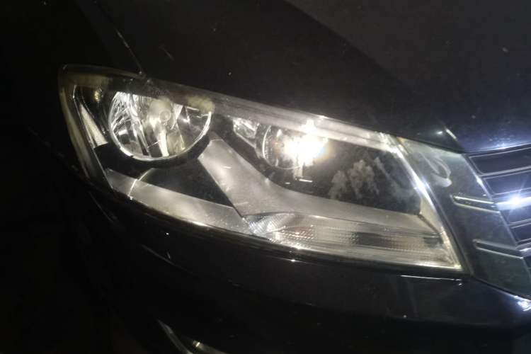 Used Volkswagen Lavida 2013 Restyled Classic 1.6L Manual Comfort Edition
