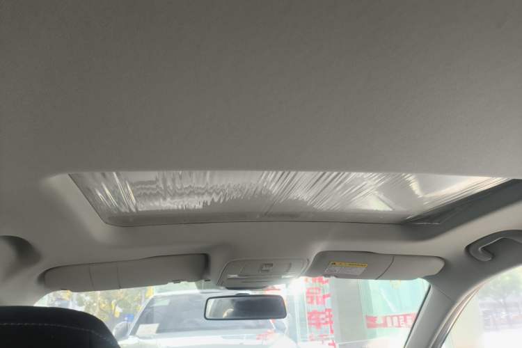 Used Roewe i5 2019 1.5L Automatic 4G Connected Linghao Flagship Edition