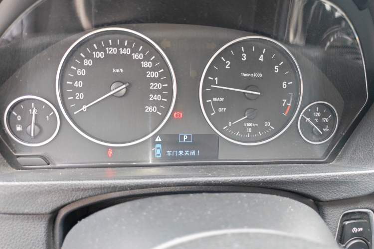 Used BMW 3 Series 2016 320i Fashion Model