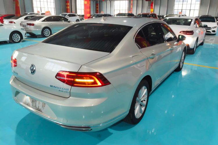 Used Volkswagen Magotan 2019 330TSI DSG Leading Edition China V Standard
