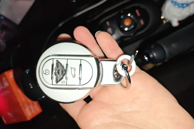 Used MINI 2018 1.5T COOPER Artist
