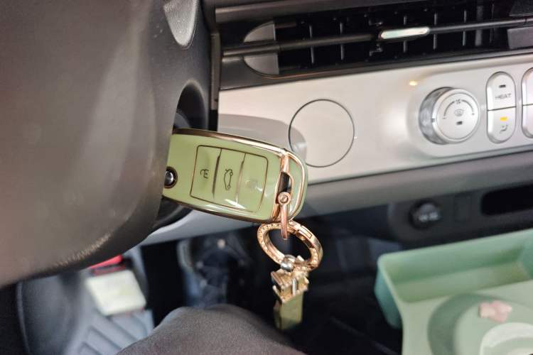 Used CHANGAN NEVO Lumin 2025 205km Refreshing Edition Vehicle Key