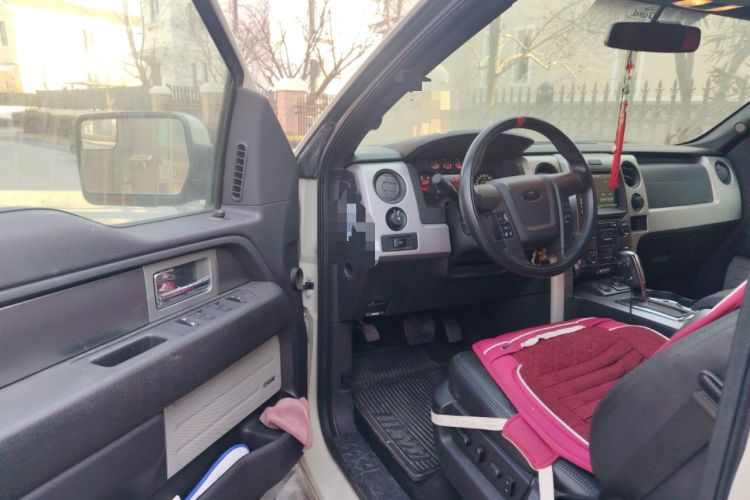 Used Ford F-150 Raptor 
