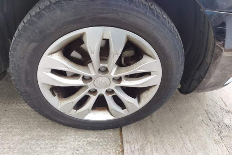 Used Geely Auto Emgrand 2016 Sedan 1.5L Manual Upward Edition Right Front Wheel Hub